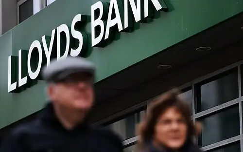 Lloyds Bank to axe 1,600 jobs across branches